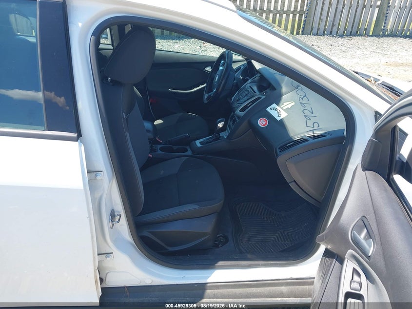 Фото 5 - FORD FOCUS