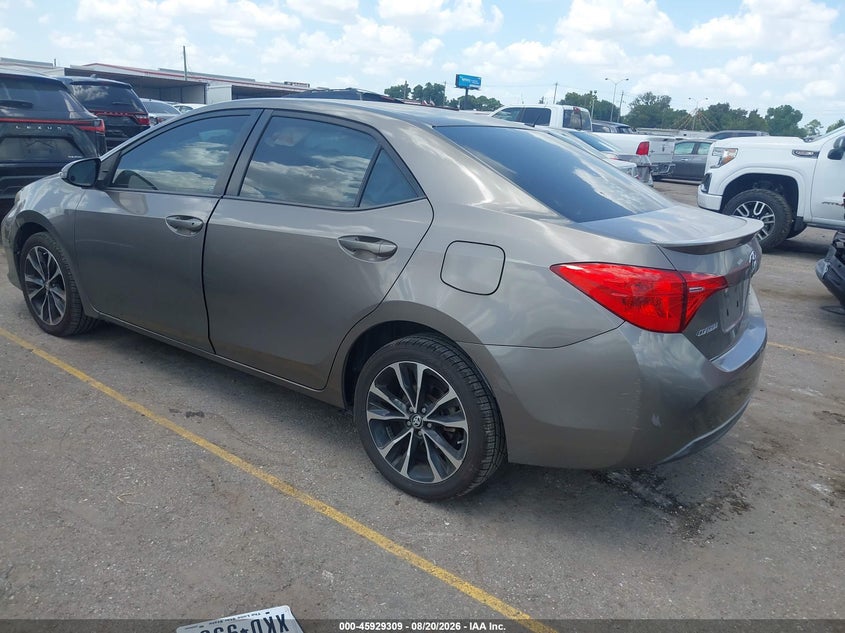 2017 TOYOTA COROLLA auction photo 3