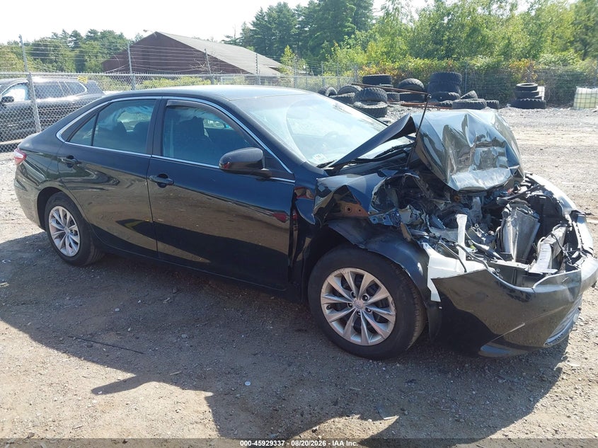 TOYOTA CAMRY - zdjęcie 1