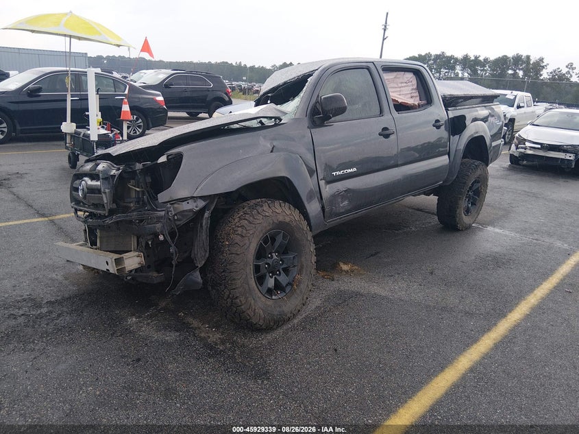 2010 Toyota Tacoma, Перекидання, IAAI, VIN 3TMLU4EN4AM038648 — фото 2