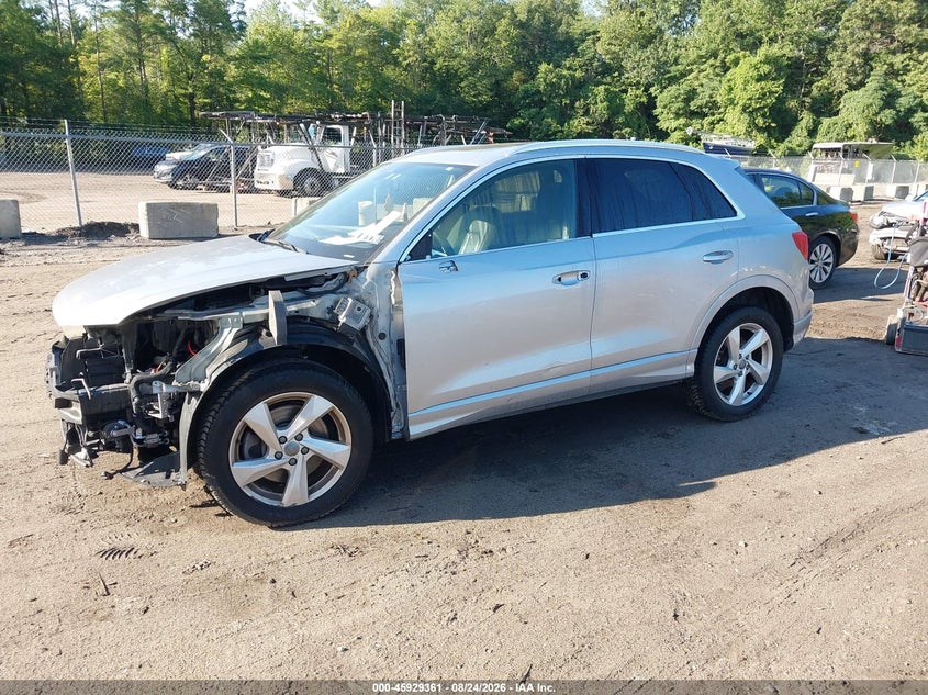 AUDI Q3 - zdjęcie 2