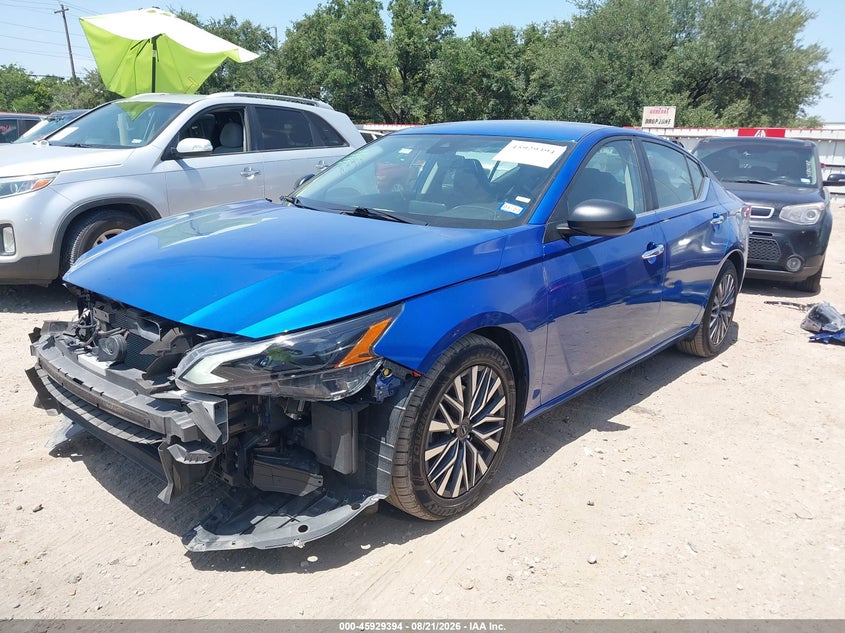 2025 Nissan Altima, Right Front, IAAI, VIN 1N4BL4DVXSN366346 — photo 2