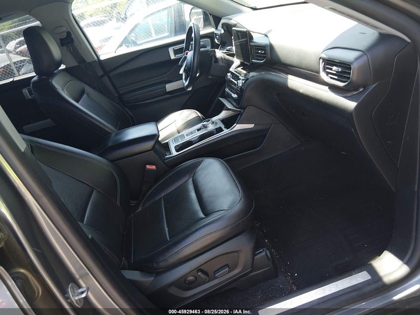 2022 FORD EXPLORER auction photo 5