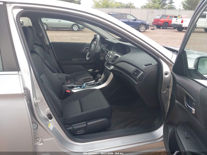 2015 HONDA ACCORD auction photo 5