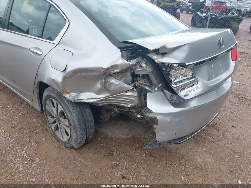 2015 HONDA ACCORD auction photo 6