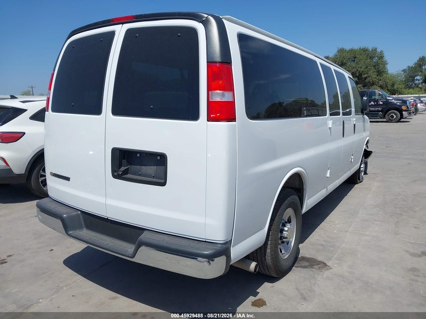 2025 CHEVROLET EXPRESS PASSENGER auction photo 4