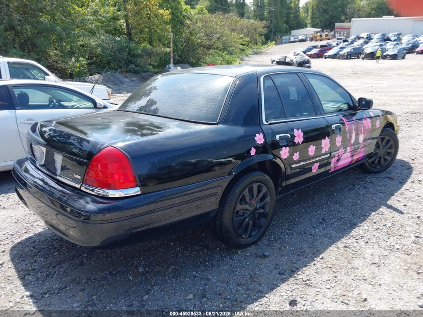 2011 FORD CROWN VICTORIA auction photo 4
