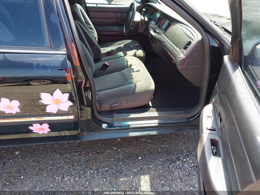2011 FORD CROWN VICTORIA auction photo 5