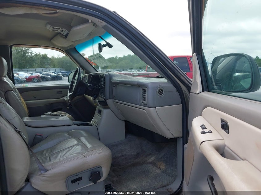 2000 CHEVROLET TAHOE auction photo 5