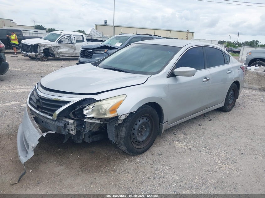 2015 NISSAN ALTIMA auction photo 2