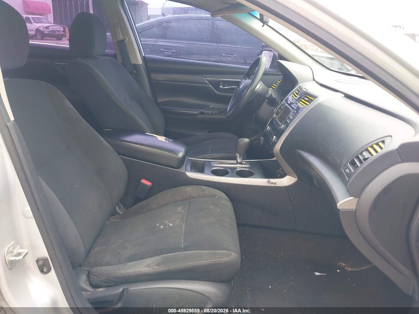 2015 NISSAN ALTIMA auction photo 5