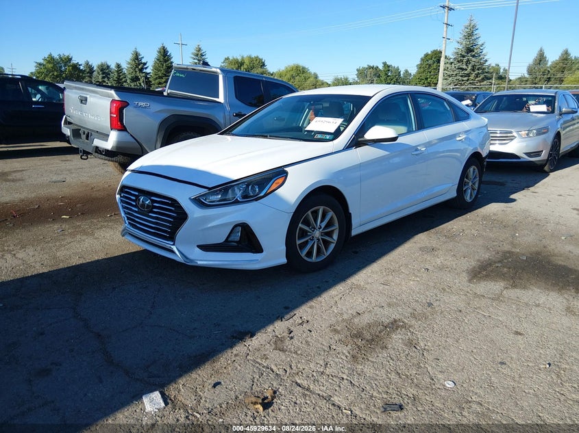 2018 Hyundai Sonata, Удар ззаду, IAAI, VIN 5NPE24AF0JH706223 — фото 2