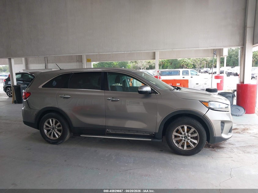 KIA SORENTO 2019 VIN 5XYPG4A31KG499334