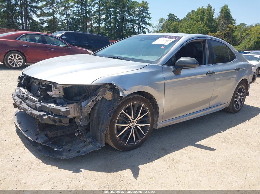 2022 Toyota Camry Se, Front & Rear, IAAI, VIN 4T1G11AK3NU711625 — photo 2