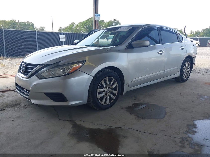 2018 Nissan Altima, Rear, IAAI, VIN 1N4AL3AP9JC276952 — photo 2