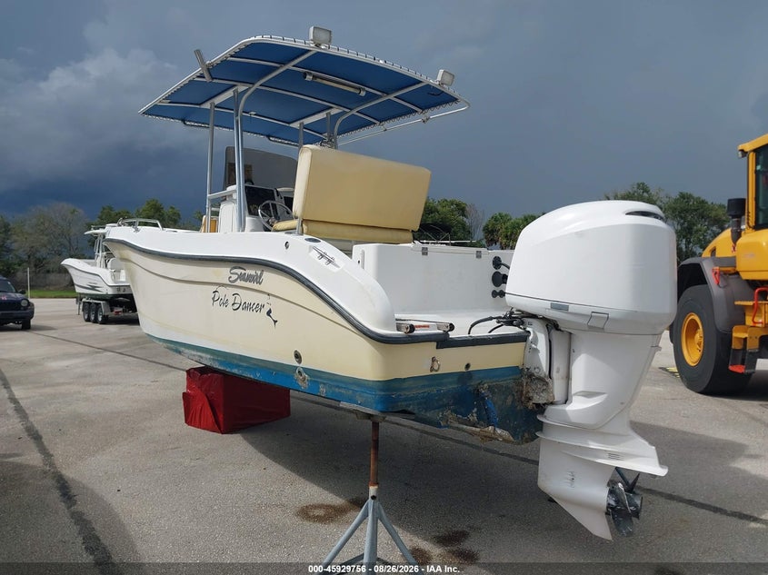 2005 SEASWIRL 24' auction photo 3