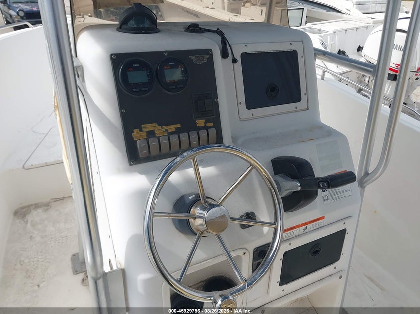 2005 SEASWIRL 24' auction photo 5