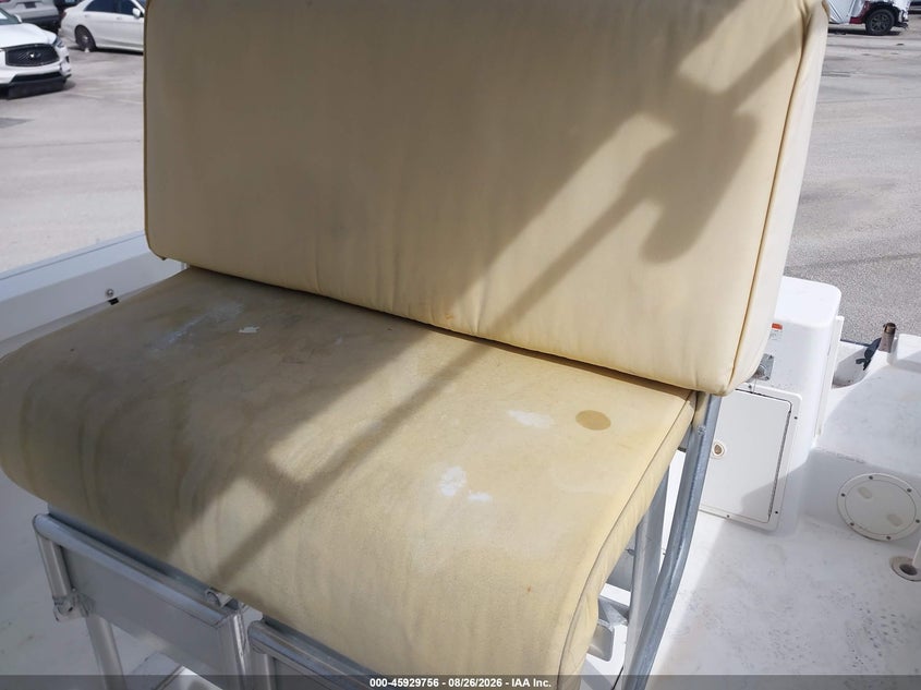 2005 SEASWIRL 24' auction photo 8