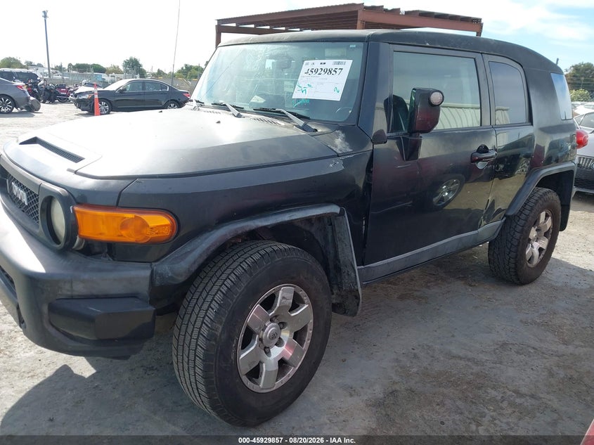 2007 TOYOTA FJ CRUISER auction photo 6