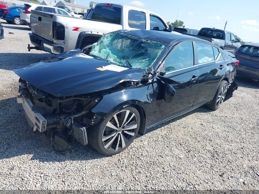 2019 Nissan Altima, Rollover, IAAI, VIN 1N4BL4CW2KN320259 — photo 2