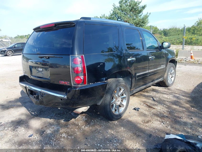2009 GMC YUKON DENALI auction photo 4