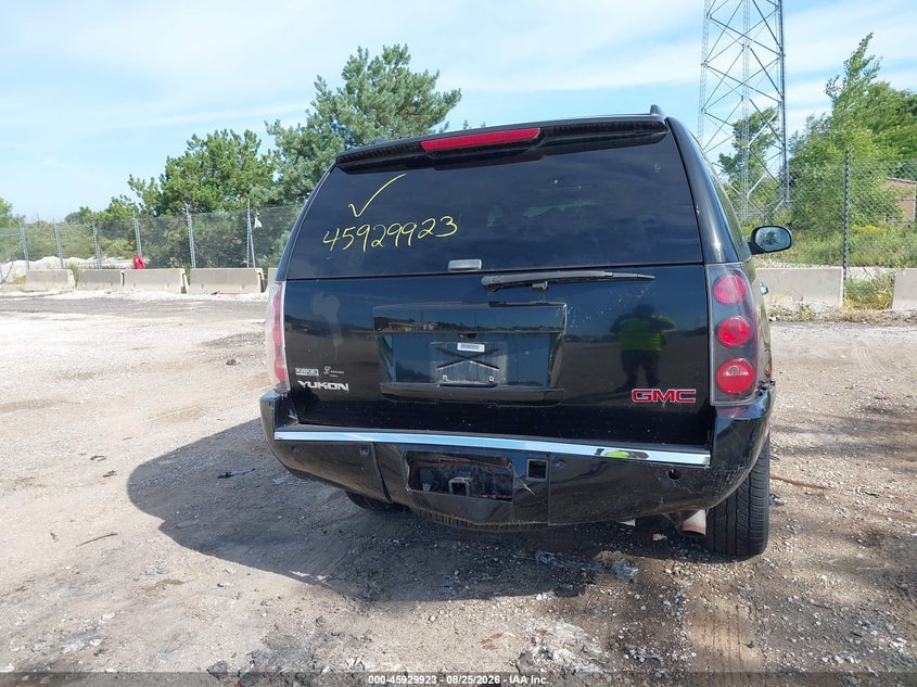 2009 GMC YUKON DENALI auction photo 6