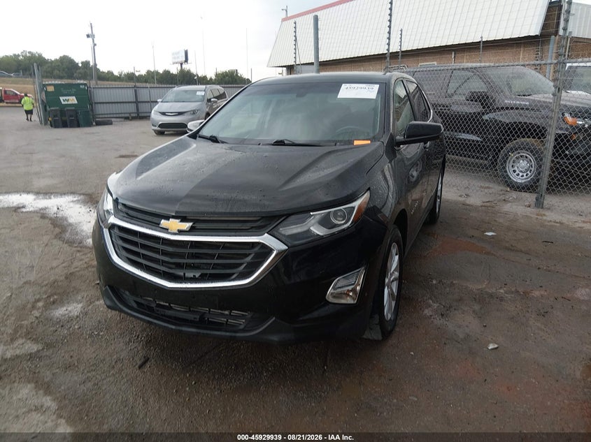2018 Chevrolet Equinox, Hail, IAAI, VIN 2GNAXJEV0J6251885 — photo 2