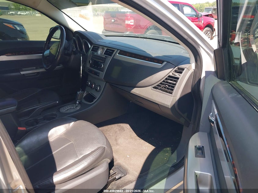 2010 CHRYSLER SEBRING auction photo 5