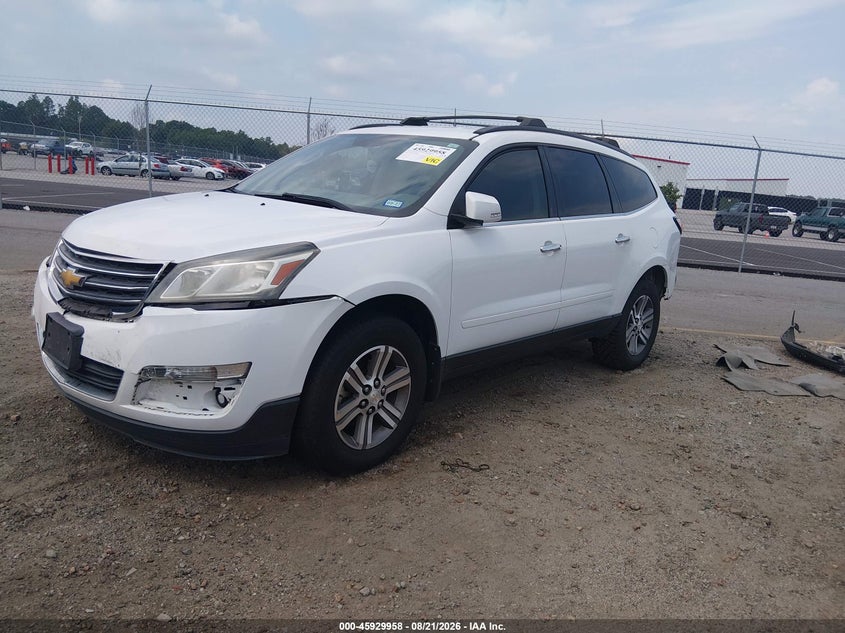 2017 Chevrolet Traverse, Перёд и зад, IAAI, VIN 1GNKRHKD9HJ134855 — фото 2