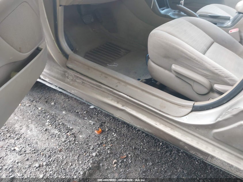 2005 TOYOTA CAMRY auction photo 6