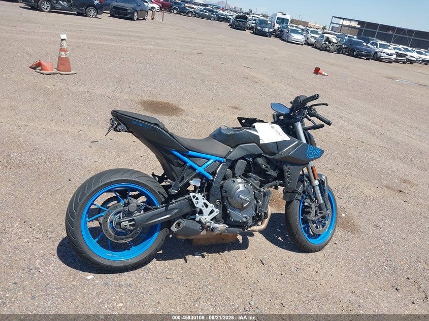 SUZUKI GSX800 2024