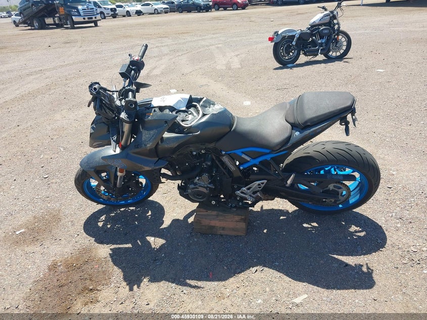 SUZUKI GSX800 2024