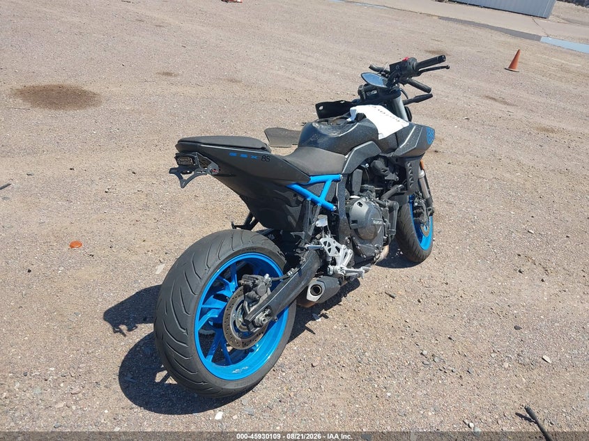 SUZUKI GSX800 2024