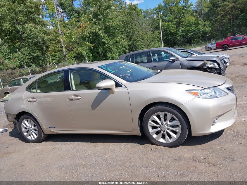 LEXUS ES 300H - zdjęcie 13
