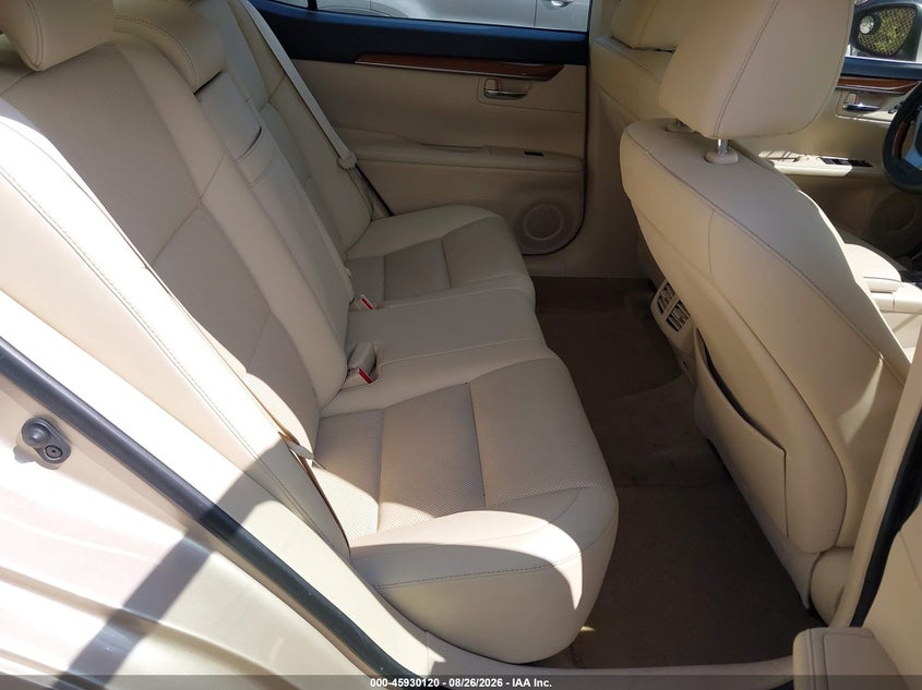 LEXUS ES 300H - zdjęcie 8