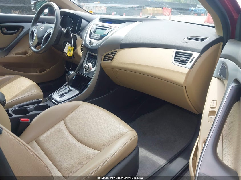 2011 HYUNDAI ELANTRA auction photo 5