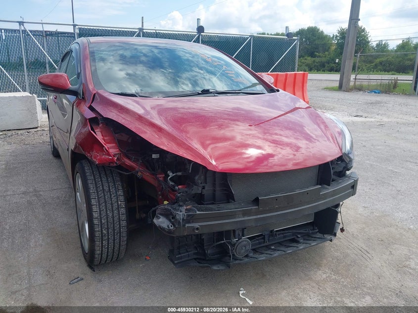 2011 HYUNDAI ELANTRA auction photo 6