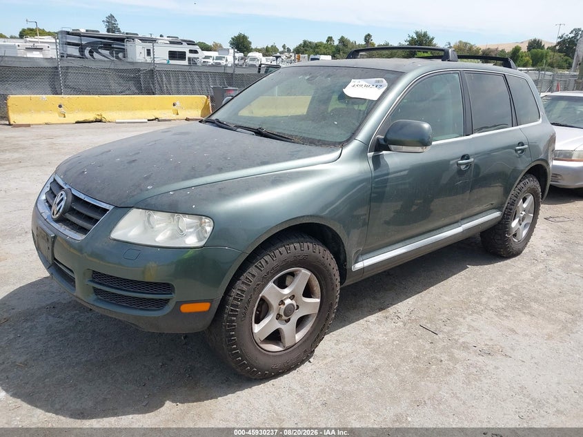2005 VOLKSWAGEN TOUAREG auction photo 2