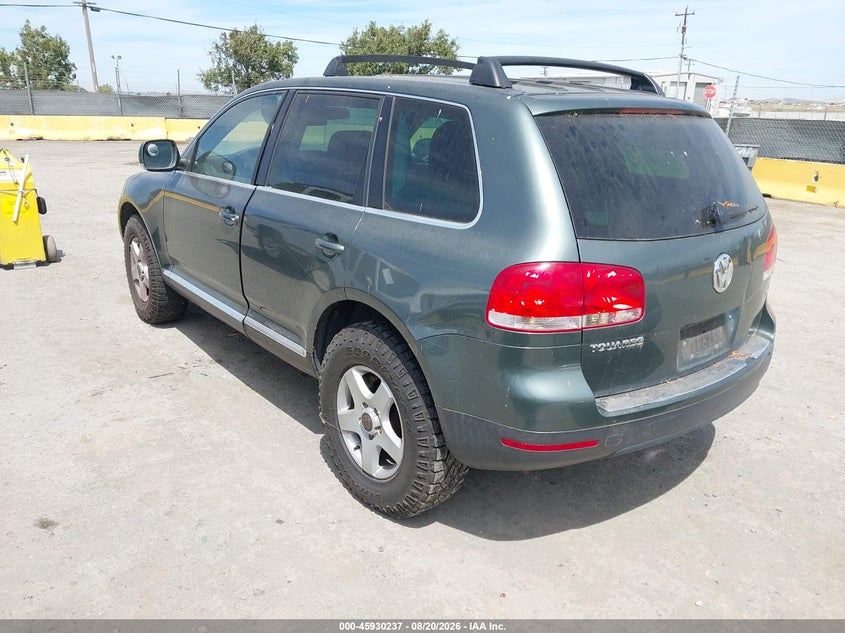 2005 VOLKSWAGEN TOUAREG auction photo 3