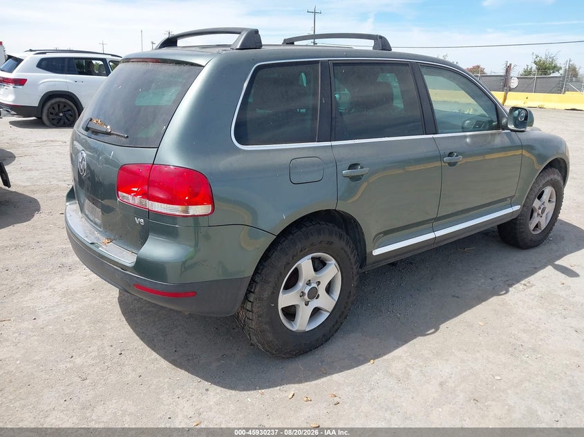 2005 VOLKSWAGEN TOUAREG auction photo 4