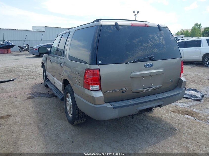 2003 FORD EXPEDITION auction photo 3