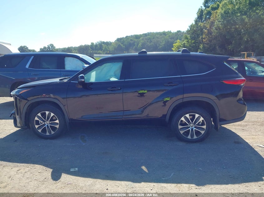 TOYOTA HIGHLANDER - zdjęcie 14
