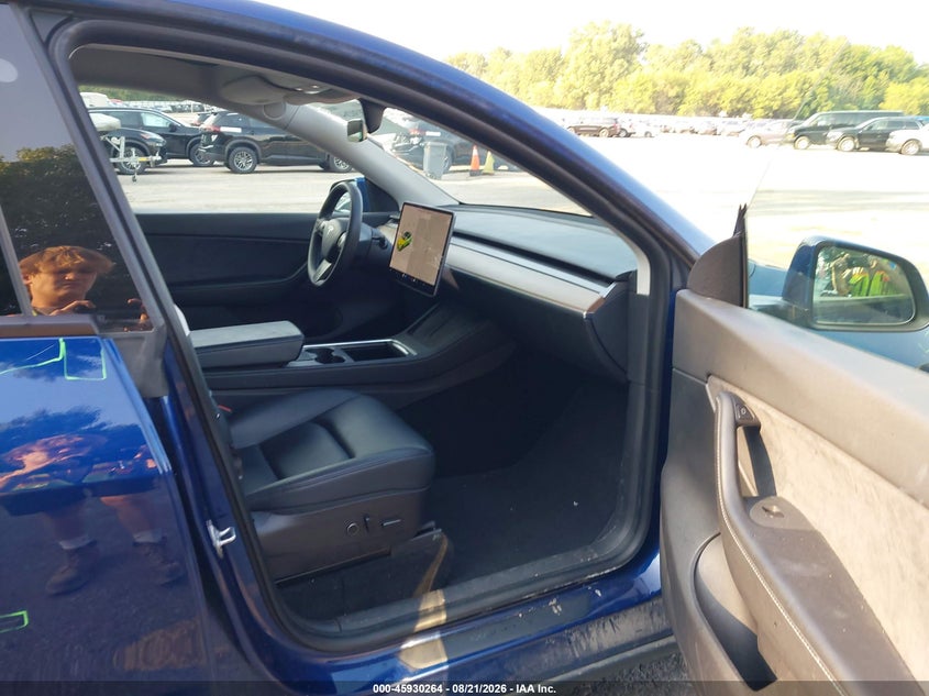 2021 TESLA MODEL Y auction photo 5