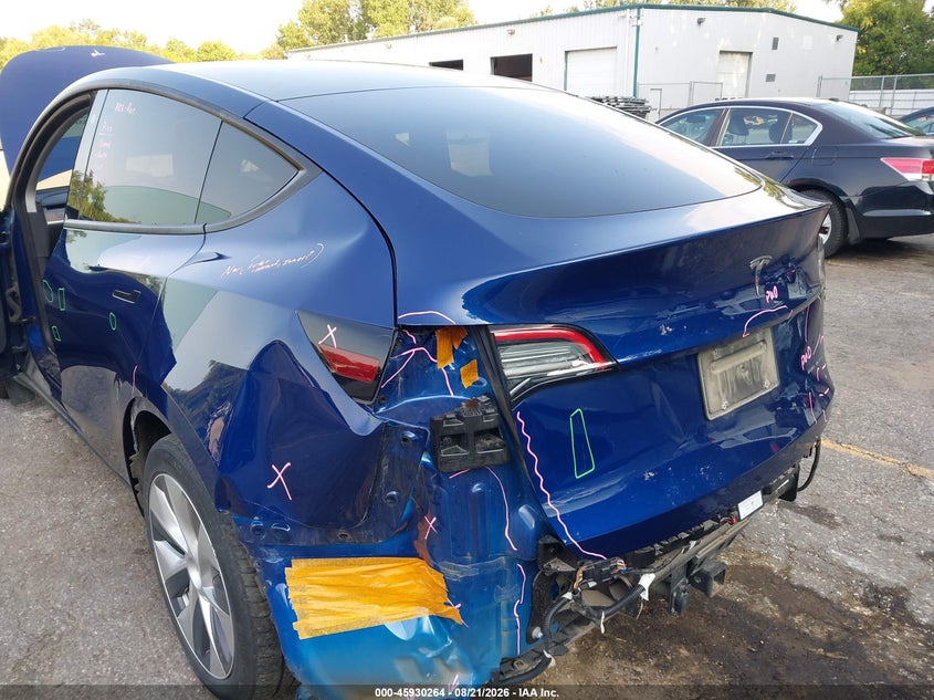 2021 TESLA MODEL Y auction photo 6