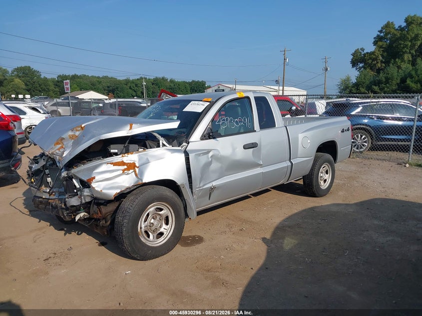 2007 Dodge Dakota, Front End, IAAI, VIN 1D7HW22K47S104104 — photo 2