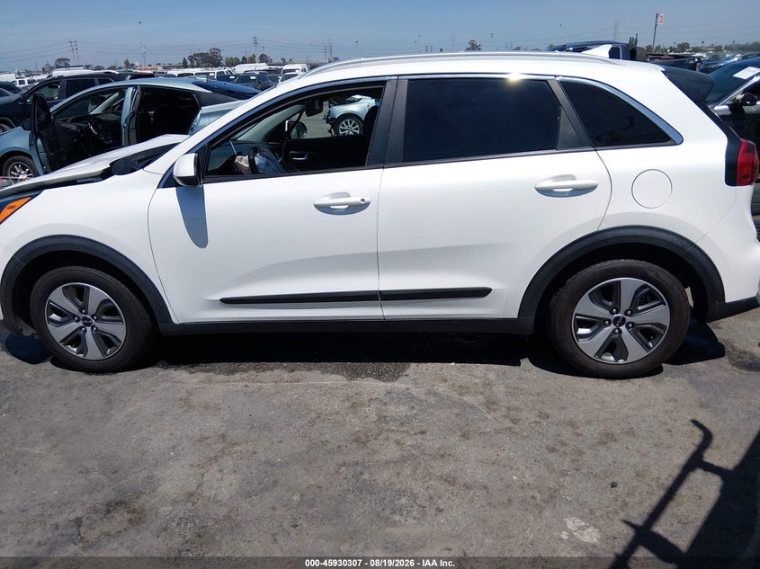 Vin: kndcb3lc9n5510162, lot: 46429430, kia niro lx 20223