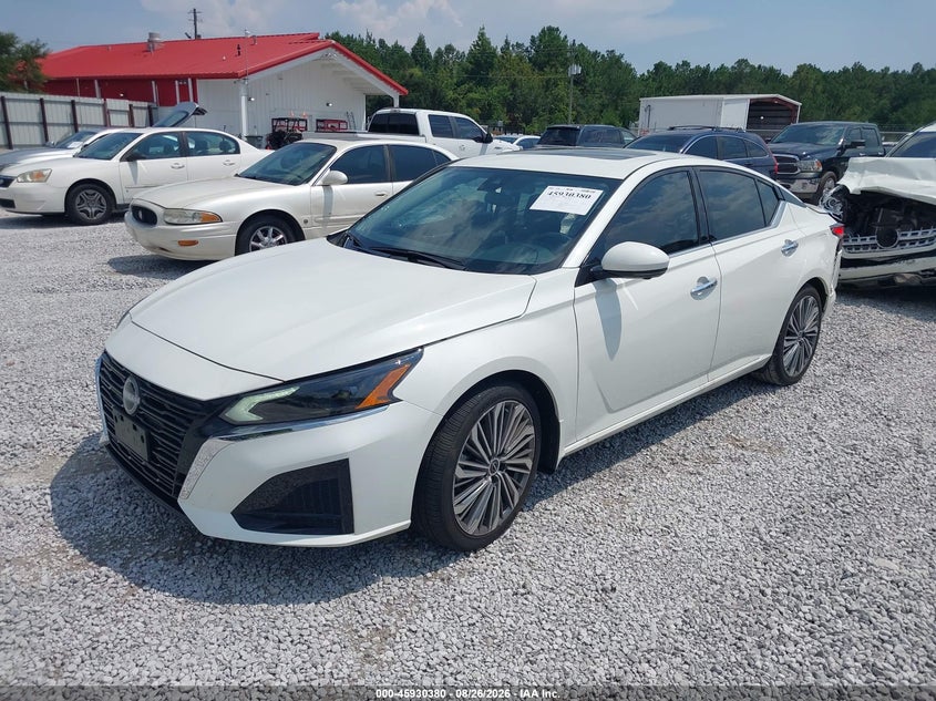 2025 Nissan Altima, Right Side, IAAI, VIN 1N4BL4EV1SN417988 — photo 2