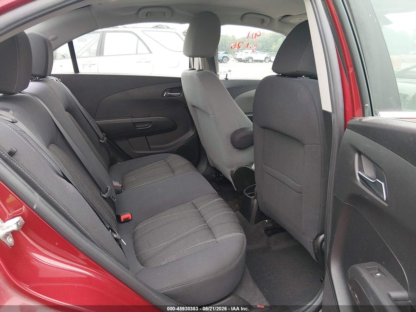 2016 CHEVROLET SONIC auction photo 8