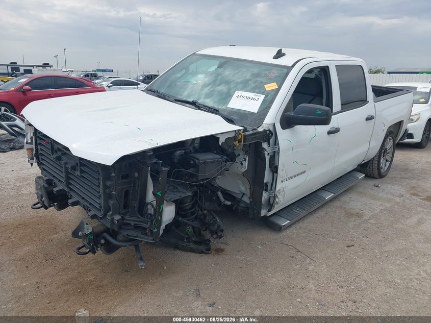 2018 Chevrolet Silverado, Удар спереди, IAAI, VIN 3GCPCPECXJG573230 — фото 2