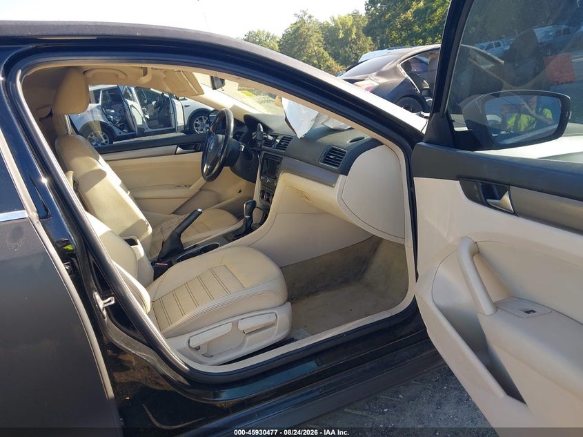 2015 VOLKSWAGEN PASSAT auction photo 5